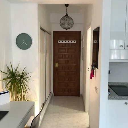 Studio - First Floor Appartamento *
